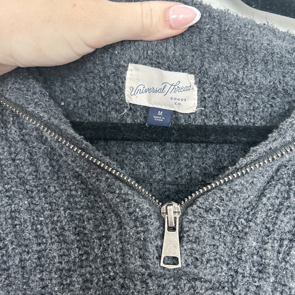 Cozy Gray Women's Sweater - Picture 4 of 5